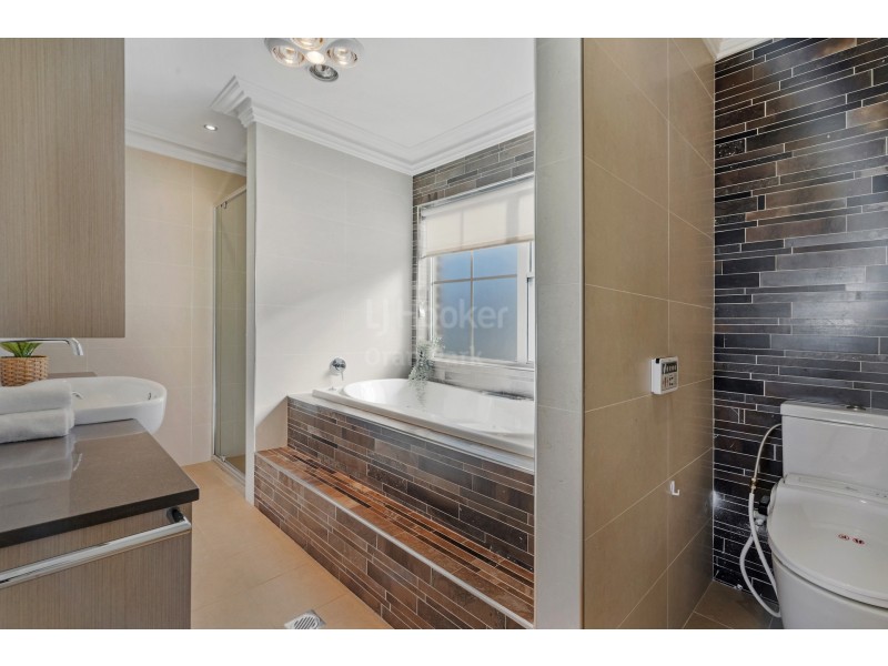 9 Woodgrove Avenue, Harrington Park NSW 2567