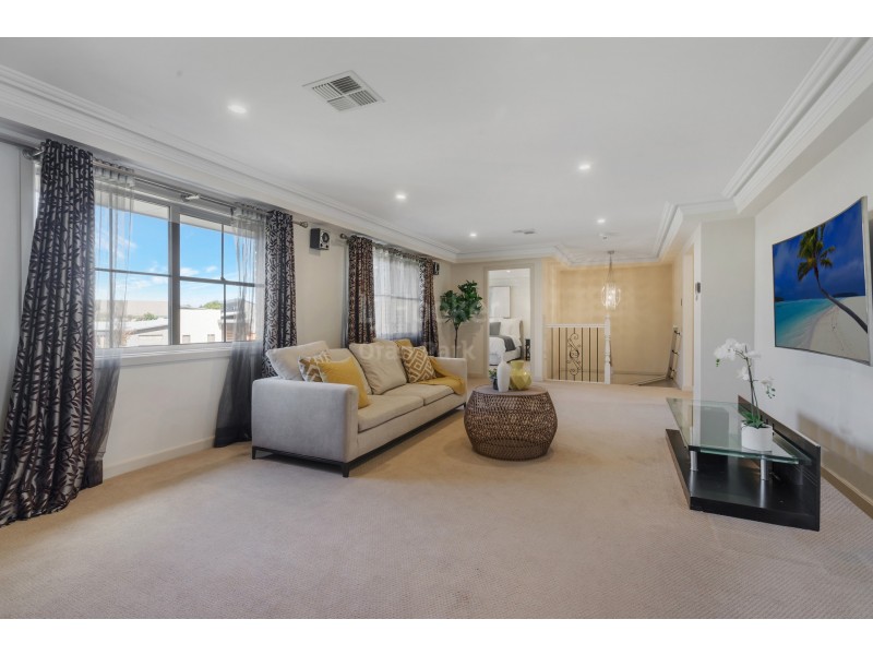 9 Woodgrove Avenue, Harrington Park NSW 2567
