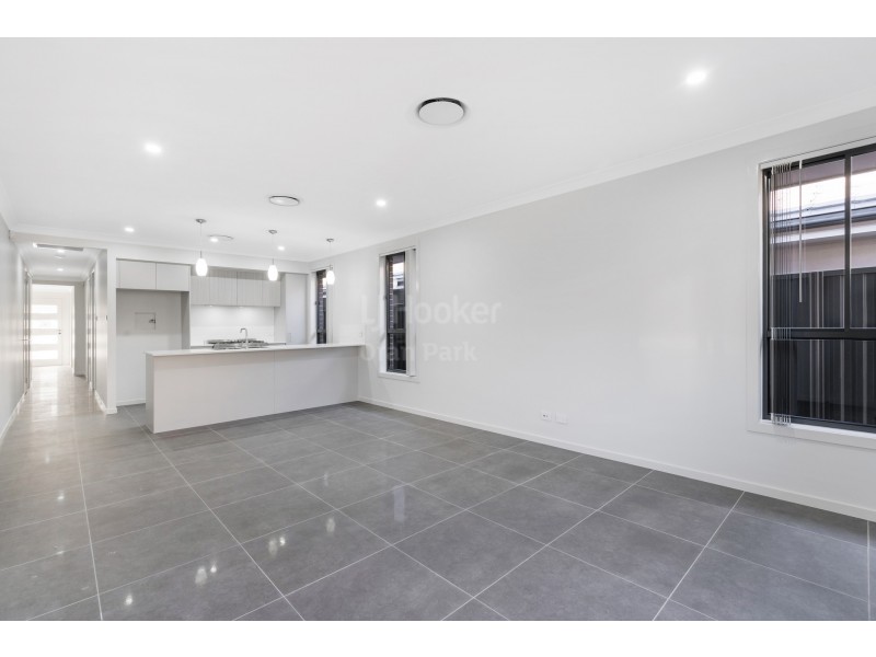 6A Fleece Loop, Oran Park NSW 2570