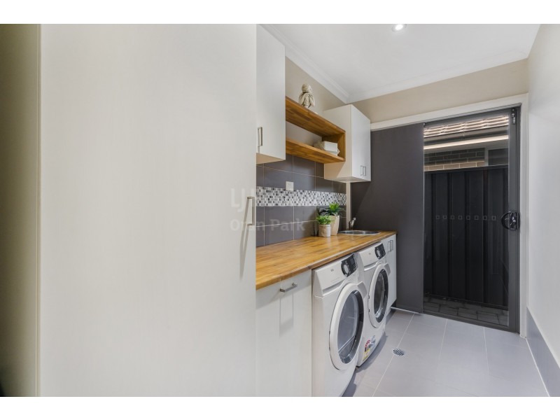 29 Perkins Drive, Oran Park NSW 2570