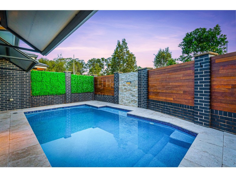 29 Perkins Drive, Oran Park NSW 2570