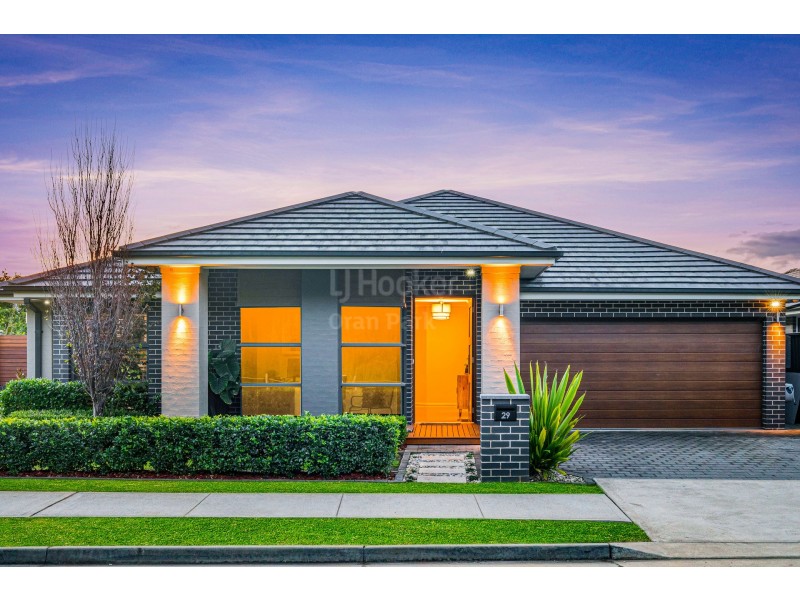29 Perkins Drive, Oran Park NSW 2570