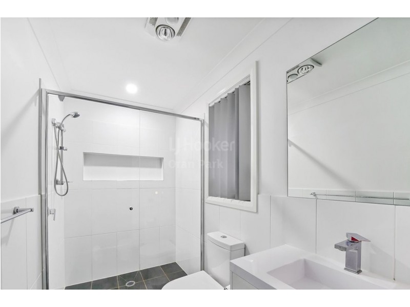 11 Sowerby Street, Oran Park NSW 2570