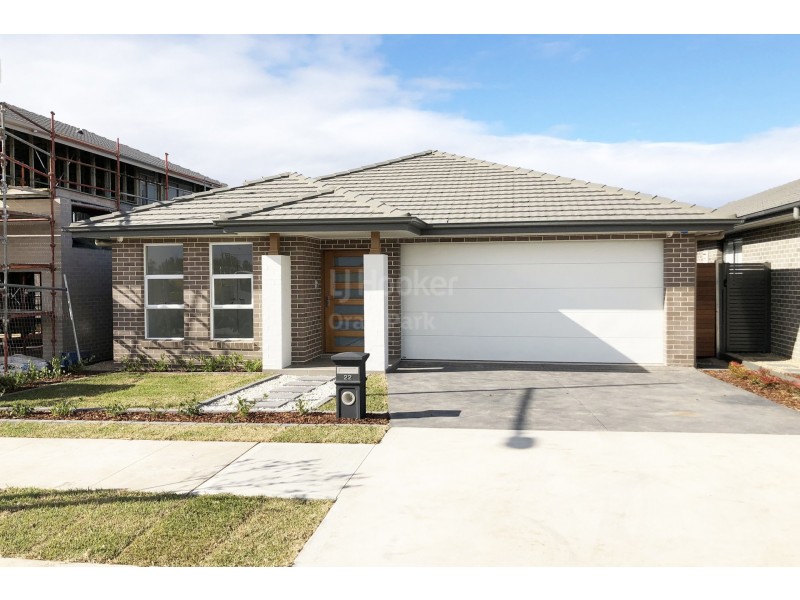 22 Burgmann Street, Oran Park NSW 2570