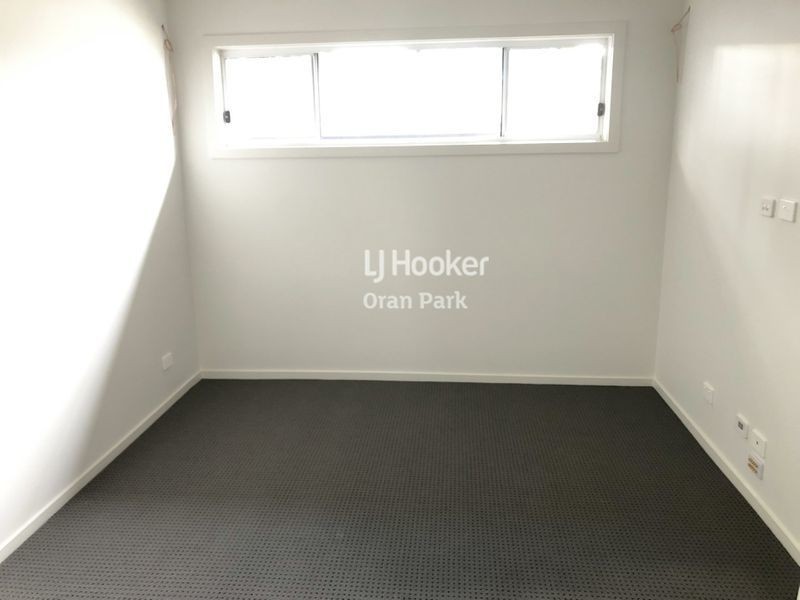 22 Burgmann Street, Oran Park NSW 2570