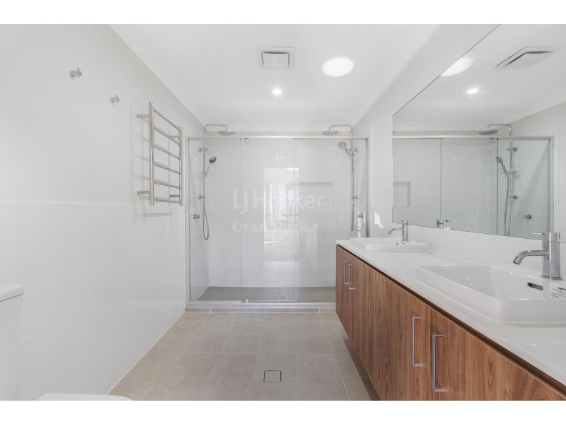 34 Podium Way, Oran Park NSW 2570