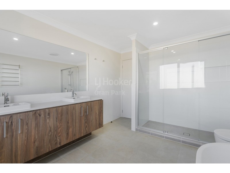 34 Podium Way, Oran Park NSW 2570