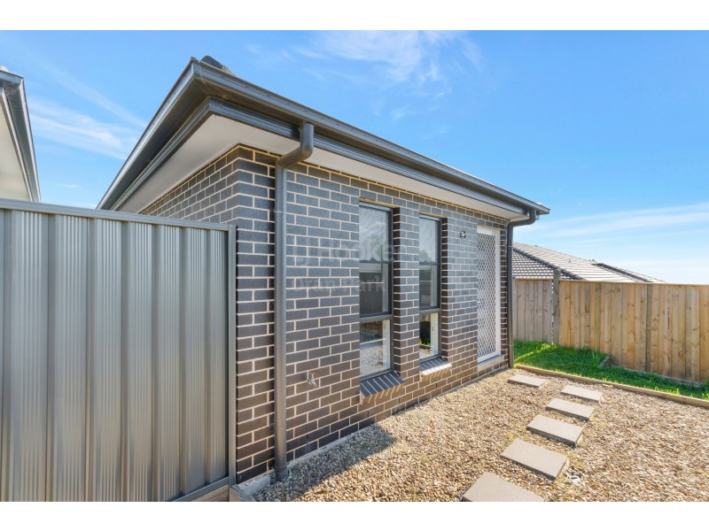 127 Skaife Street, Oran Park NSW 2570