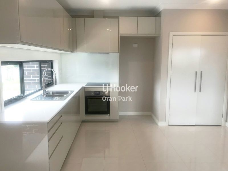 25 Davidson Street, Oran Park NSW 2570