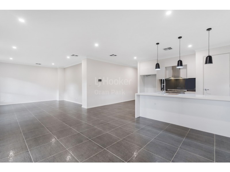 42B Hinton Loop, Oran Park NSW 2570