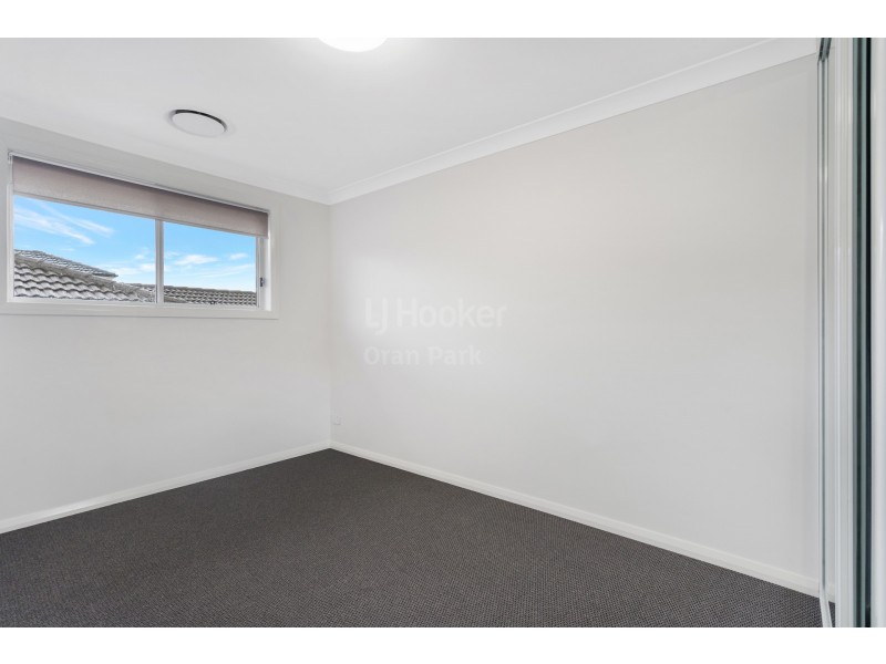 42B Hinton Loop, Oran Park NSW 2570