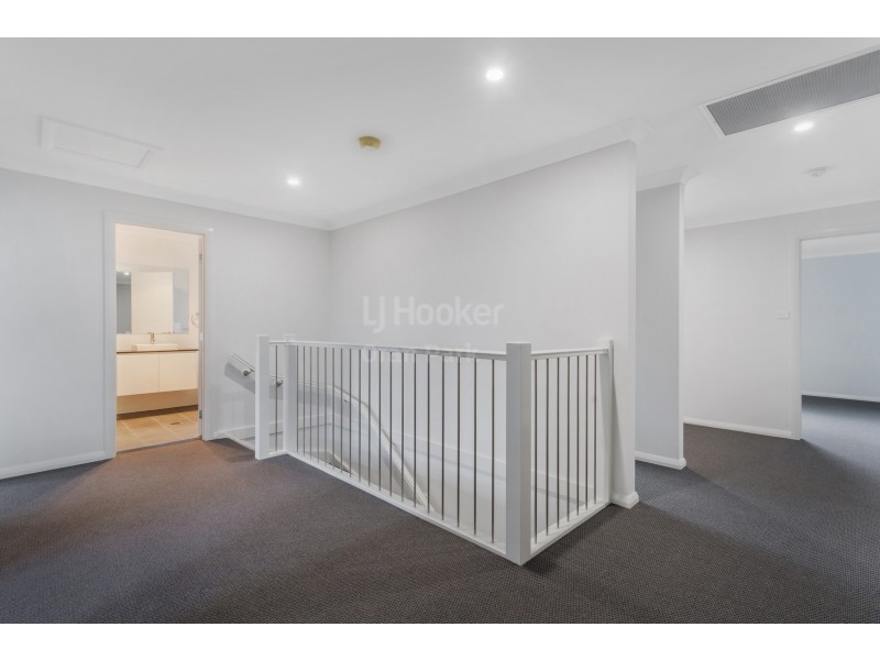 42B Hinton Loop, Oran Park NSW 2570
