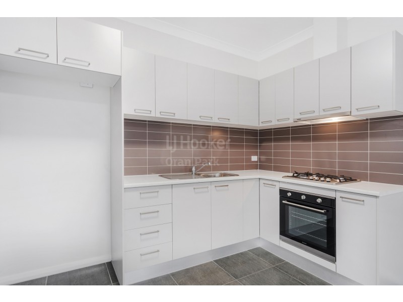 42A Hinton Loop, Oran Park NSW 2570