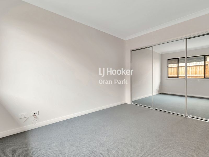 7B Faithful Street, Oran Park NSW 2570