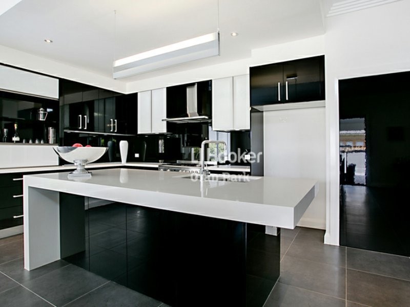 23 Halifax Way, Gledswood Hills NSW 2557