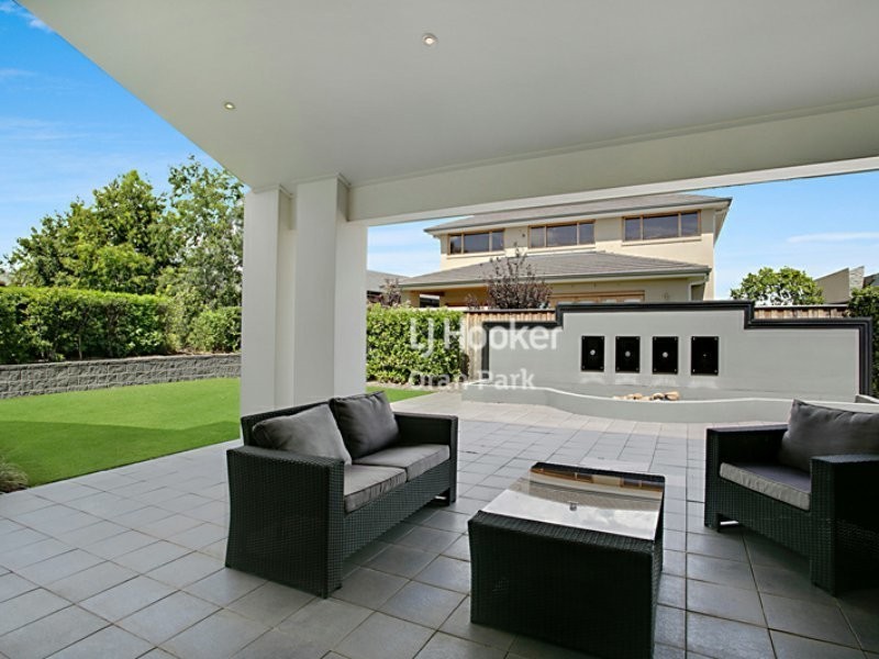 23 Halifax Way, Gledswood Hills NSW 2557