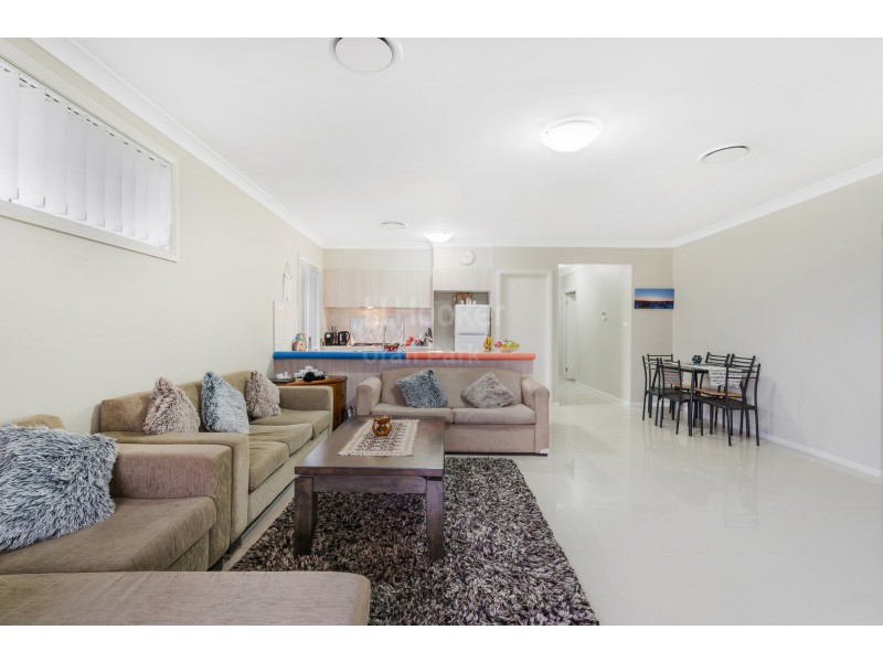 13 Tess Circuit, Oran Park NSW 2570