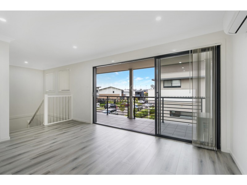2 Shepherd Street, Oran Park NSW 2570