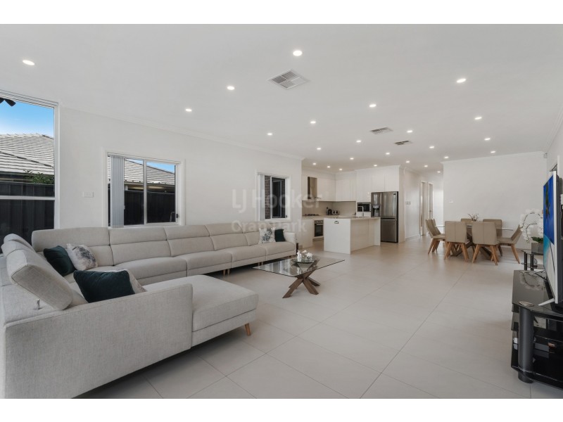 75B Richards Loop, Oran Park NSW 2570
