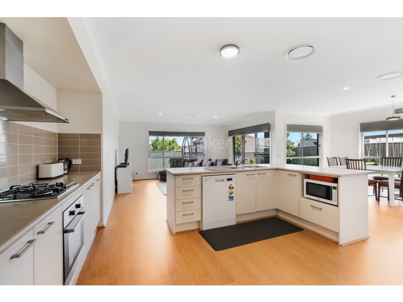 22 Moffat Street, Oran Park NSW 2570