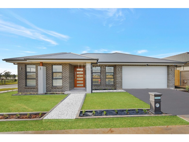19A Charbray Loop, Oran Park NSW 2570
