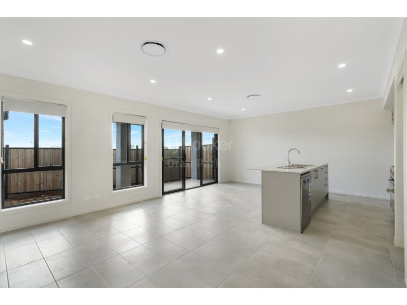 19A Charbray Loop, Oran Park NSW 2570