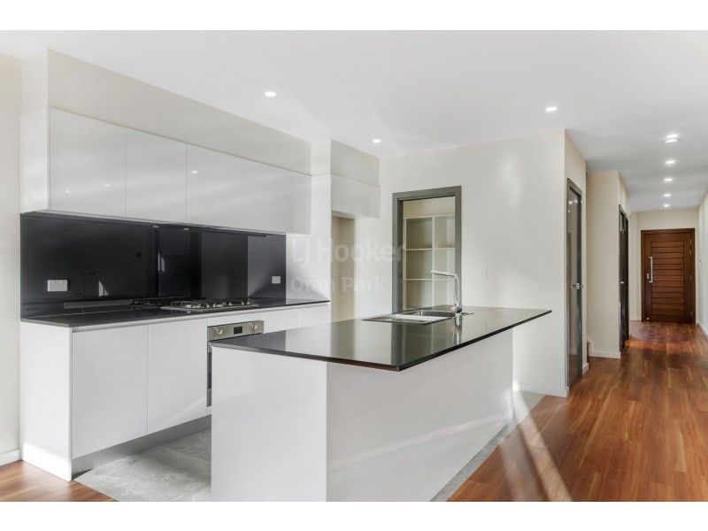 30B Chesham Avenue, Oran Park NSW 2570