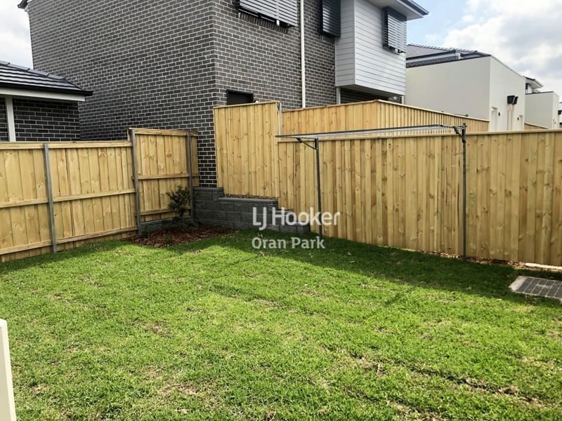 71 Central Avenue, Oran Park NSW 2570