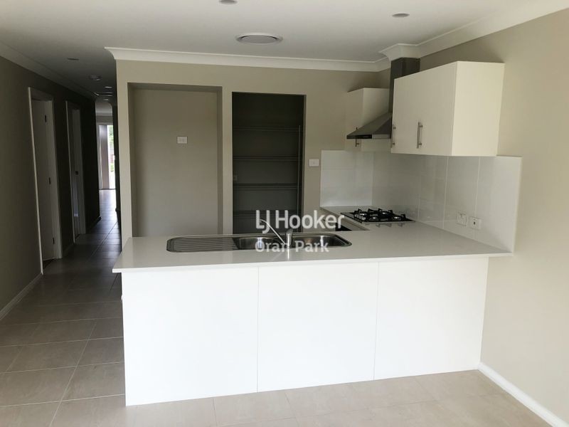 71 Central Avenue, Oran Park NSW 2570