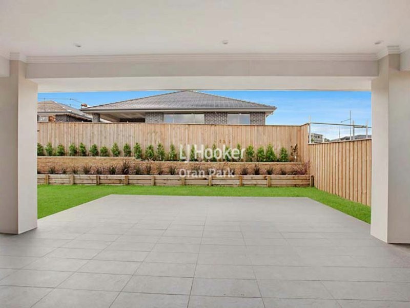 42 Longhurst Street, Oran Park NSW 2570