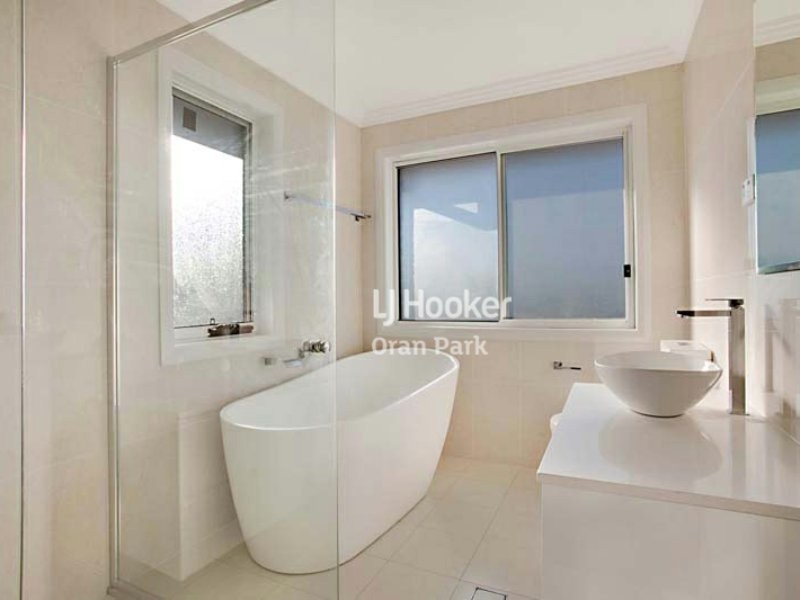 4A Richards Loop, Oran Park NSW 2570