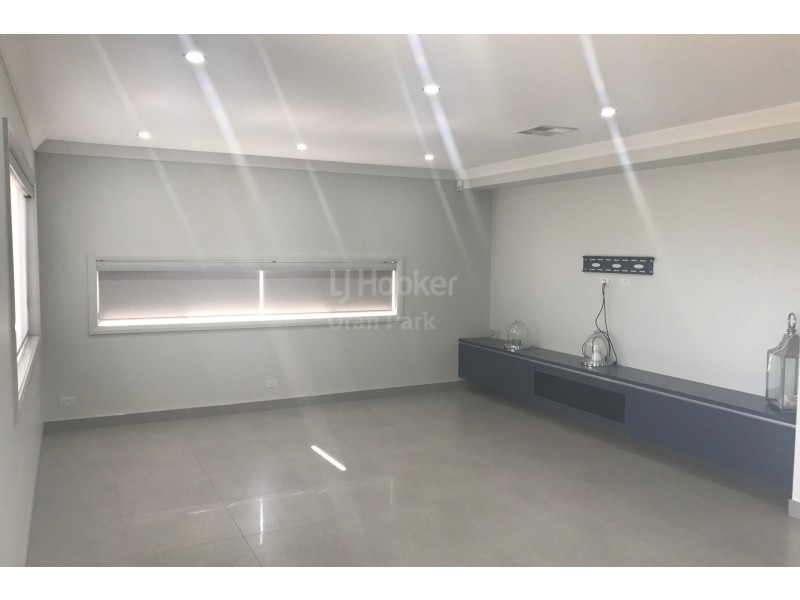 89 Explorer Street, Gregory Hills NSW 2557