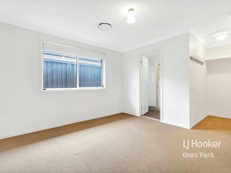 25 Rosella Circuit, Gregory Hills NSW 2557