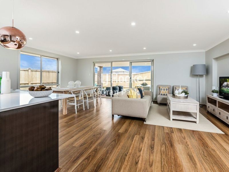 17 Davidson Street, Oran Park NSW 2570