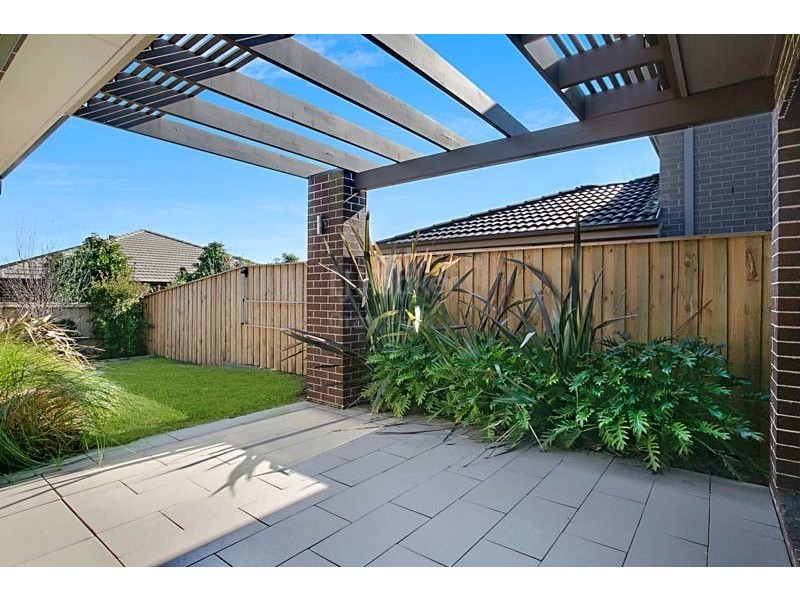 6 Bond Street, Oran Park NSW 2570