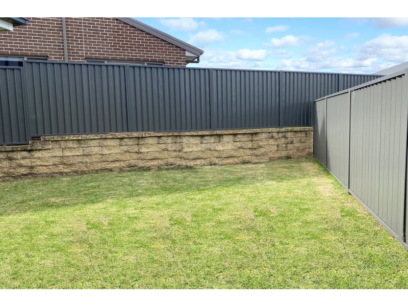 4B Richards Loop, Oran Park NSW 2570