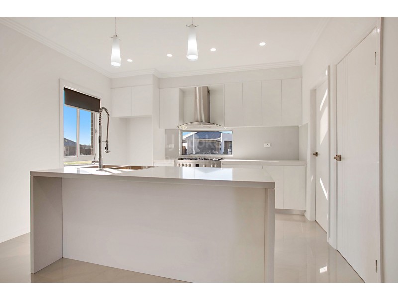 4B Richards Loop, Oran Park NSW 2570