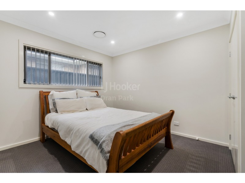 9 Gale Street, Oran Park NSW 2570