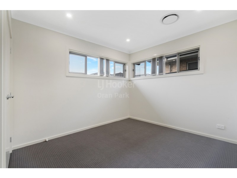 9 Gale Street, Oran Park NSW 2570
