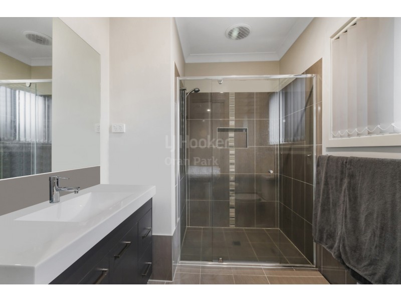 9 Gale Street, Oran Park NSW 2570