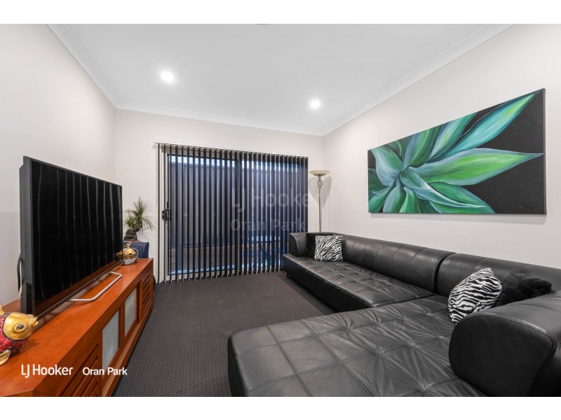 6 Allen Street, Oran Park NSW 2570