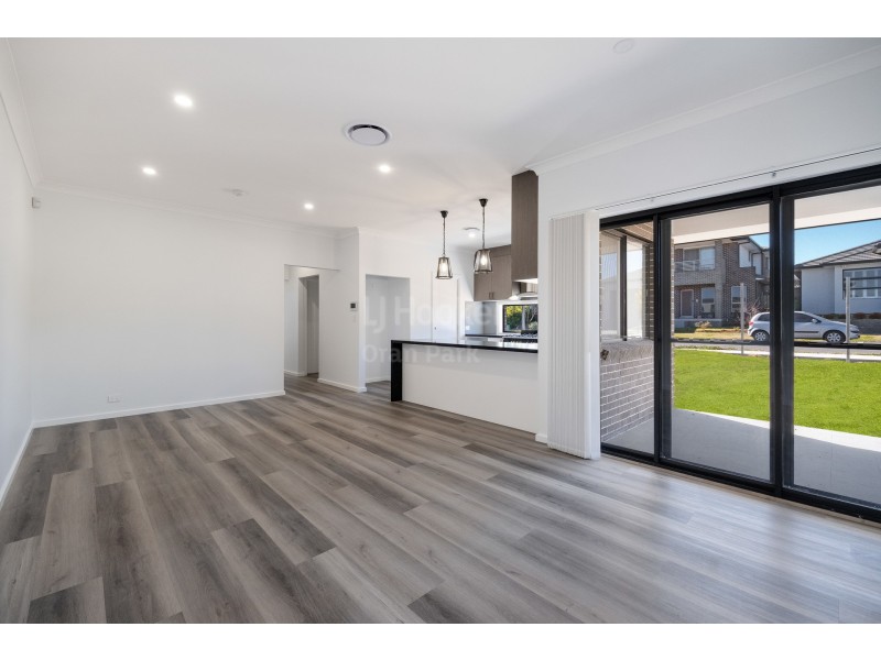 24 Parsons Grove, Oran Park NSW 2570