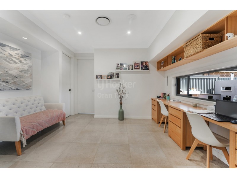18 Goss Loop, Oran Park NSW 2570