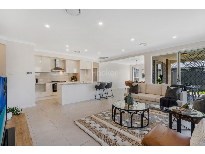 6 Holden Drive, Oran Park NSW 2570