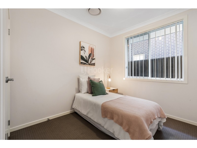 6 Holden Drive, Oran Park NSW 2570