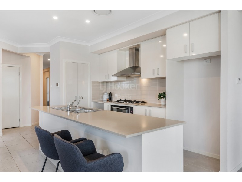 6 Holden Drive, Oran Park NSW 2570