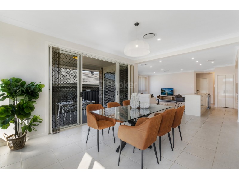 6 Holden Drive, Oran Park NSW 2570