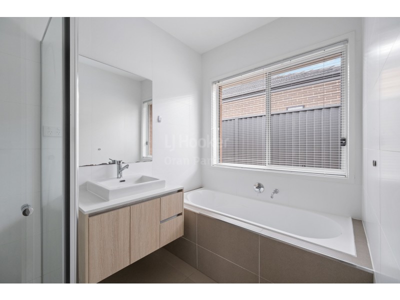 22 Gill Street, Oran Park NSW 2570