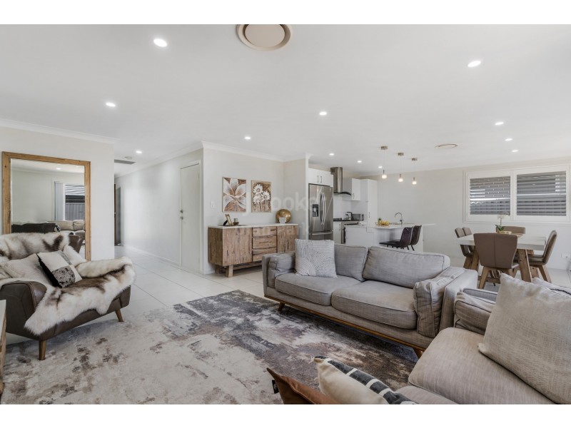 33 Bourne Ridge, Oran Park NSW 2570