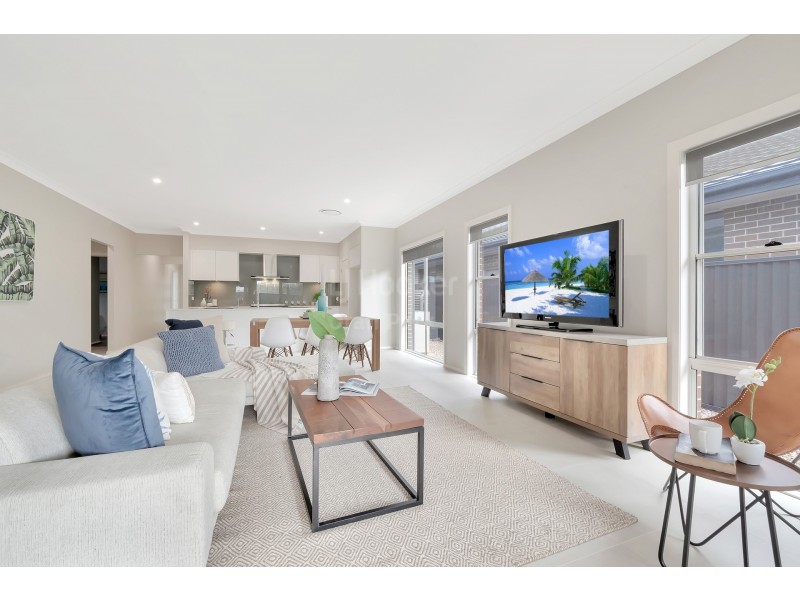 55 Courtney Loop, Oran Park NSW 2570